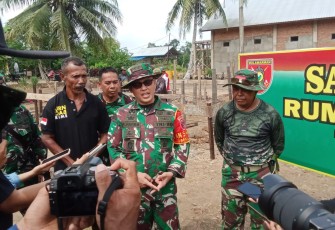 Komandan Kodim 0902/Berau Letkol Inf Dony Fatra, SE 