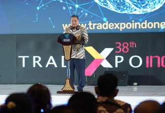 Menteri Koordinator Bidang Perekonomian Indonesia Dr. Ir. Airlangga Hartarto, M.B.A., M.M.T., IPU