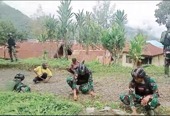 Pembersihan gereja jelang perayaan Natal 