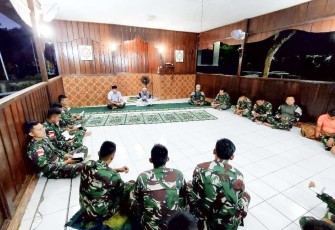 Doa bersama Satgas Yonarmed 19/105 Trk Bogani