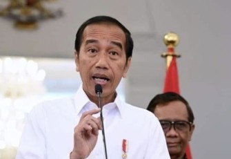 Presiden Joko Widodo memberikan keterangan di Istana Merdeka Jakarta, Rabu (11/1)