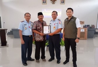 Danlanud Muljono Kolonel Pnb Sugeng Budiono saat memberikan hasil RAT Primkopau Tahun 2022, Kamis (12/1)