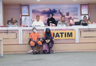 Konferensi pers pengungkapan kasus PMI Ilegal