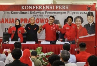 Deklarasi Tim Koordinasi Relawan Pemenangan Pilpres PDI Perjuangan di jalan Diponegoro No 72 Jakarta Pusat, Jum'at (12/5)