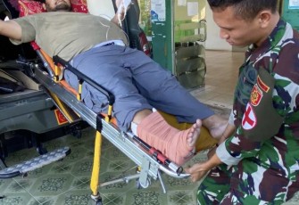 Evakuasi warga perbatasan ke rumah sakit