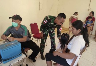 Imunisasi balita di perbatasan 
