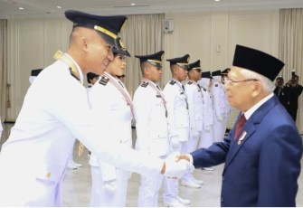 Wapres RI KH Ma'ruf Amin saat melantik Pamong Praja Muda IPDN di Jakarta, Kamis (27/7)