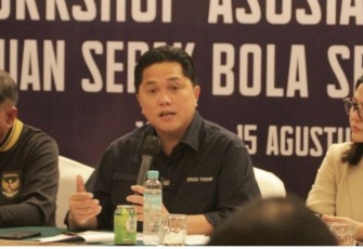 Ketum PSSI Erick Thohir saat workshop bersama 34 asosiasi provinsi seluruh Indonesia di Hotel Sultan Jakarta, Selasa (15/8)