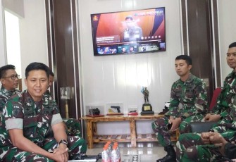 Dandenpal 2 Kostrad Letkol Cpl Usman Santoso, S.E., M.Han., saat memberikan keterangan, Selasa (14/11)