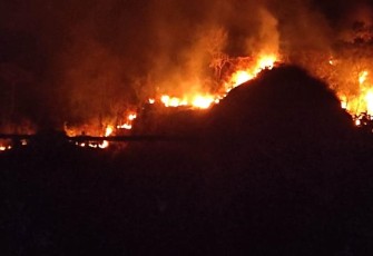 Lereng Gunung Jayanti Sukabumi Terbakar