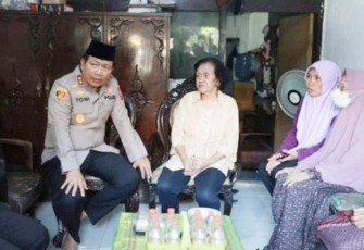 Kapolda Jatim saat Sambangi Aspol Ketintang Surabaya