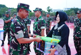 Panglima TNI saat Berikan Tali Asih dan Umroh Gratis Bagi Prajurit dan PNS TNI di Penghujung Tahun 2023