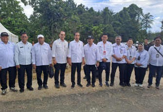 Presiden Joko Widodo Bersama Jajaran Pejabat Kementerian Pertanian RI