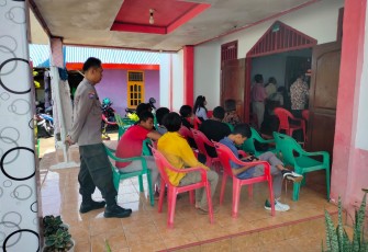 Polsek Muara Bangkahulu Pengamanan Ibadah Kebaktian di Gereja