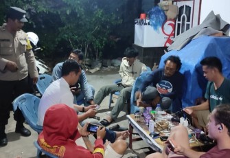 Kamtibmas Polsek Teluk Segara Saat Patroli Dini Hari