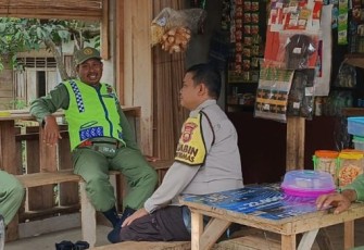 Satbinmas Polres BU Saat Sambangi Linmas 