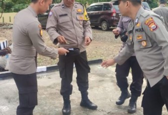 Gerakan Sedekah Bersama Polsek Air Besi Untuk Bantu Sesama