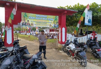 Personel Polsek Napal Putih Laksanakan Pengamanan Salat Idulfitri