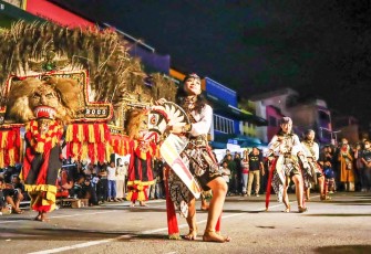 Perayaan malam Cap Go Meh 2023 di Kota Tanjungpinang, Kepulauan Riau, Minggu (5/2/2023) malam.