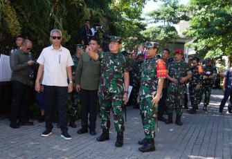 Panglima TNI Didampingi Pangdam IX/Udayana saat Tinjau Kesiapan Venue dan Penempatan Personel Pengamanan KTT ASEAN