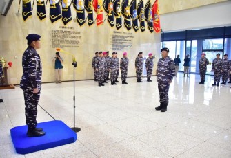 Kasal Laksamana TNI Muhammad Ali saat menerima Laporan Korps Kenaikan Pangkat 20 Perwira Tinggi (Pati) TNI Angkatan Laut (TNI AL) bertempat di Gedung RE. Martadinata, Mabesal, Cilangkap, Jakarta Timur, Jumat (27/10).