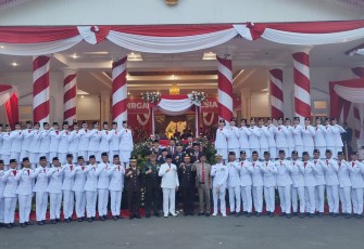 Upacara Penurunan Bendera