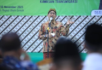 Menteri Desa Pembangunan Daerah Tertinggal dan Transmigrasi (Mendes PDTT) Abdul Halim Iskandar menggandeng Perguruan Tinggi (PT) untuk mencegah penyebaran paham radikalisme di kawasan transmigrasi