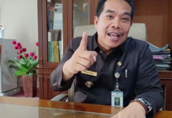 Sekretaris Daerah (Sekda) Kabupaten Kepahiang Dr. Hartono, M.Pd saat ditemuai di ruang kerjanya, Senin (3/4/2023).