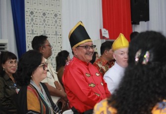 Wali Kota Maurits Mantiri saat menghadiri rapat paripurna istimewa memperingati HUT Kabupaten Kepulauan Sangihe