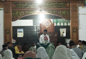 Bupati Safaruddin, pimpin Tim Safari Ramadhan (TSR) I Pemkab Limapuluh Kota, saat mengunjungi Masjid As-Sakinah Jorong Koto Tangah, Kecamatan Bukit Barisan.