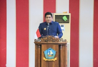 Bupati Bintan Roby Kurniawan saat sambutan