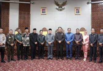 Raperda Pajak Daerah dan Retribusi Daerah Ketok Palu Jadi Perda