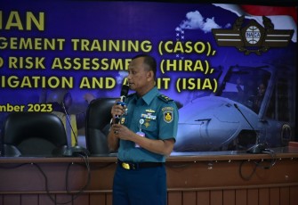 Wakil Komandan Wing Udara 2 Letkol Laut (P) Zuhri  