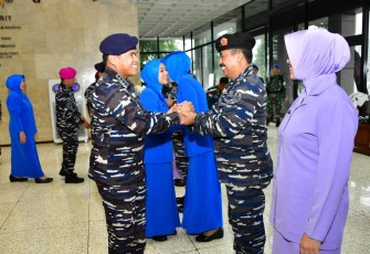 8 Perwira Tinggi TNI AL Resmi Menyandang Pangkat Baru dan Jabatan Baru 