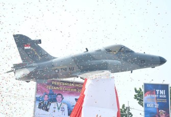 Monumen Pesawat Hawk 200 TT-0029