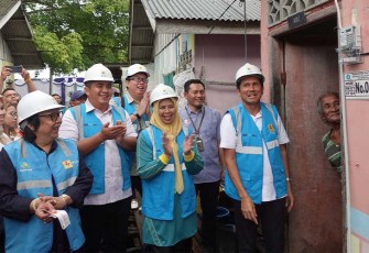 Bupati Roby saat Saksikan Program BPBL di Desa Berakit