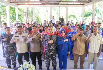 Brigjen Said Latuconsina saat Hadiri Sosialisasi Penerimaaan Prajurit TNI AL di Pulau Haruku
