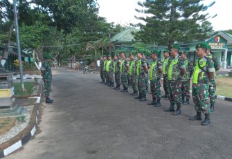 Kodim 0801/Pacitan saat melaksanakan apel siaga di lapangan apel Makodim, Jl. Letjen Suprapto No. 42 Pacitan, Minggu (11/02/2024). 