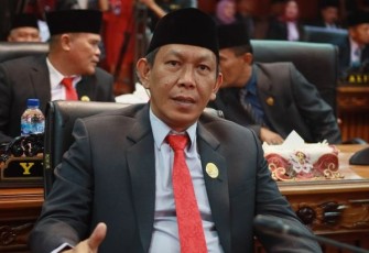 Legislator Holman Minta Para Guru Tingkatkan Kemampuan Diri