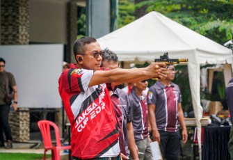 Inspektur Kostrad  Mayjen TNI Choirul Anam, S.E., M.M menghadiri kejuaraan menembak "Jaksa Agung Cup 2024" yang diselenggarakan di Lapangan Tembak Senayan, Jakarta Kamis (22/8/2024)
