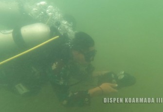 Kopaska Koarmada III Latih Keterampilan Kompas Bawah Air