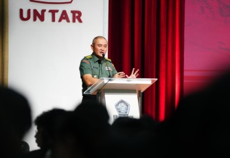 Ster TNI Berikan Kuliah Umum di Universitas Tarumanagara