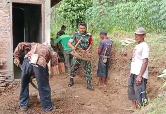 Gotong Royong Karya Bakti Pembersihan Lingkungan
