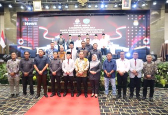 Debat publik pertama yang digelar KPU Kota Padangsidimpuan di Hall Hotel Grand Mercure, Medan, Kamis (24/10/2024)