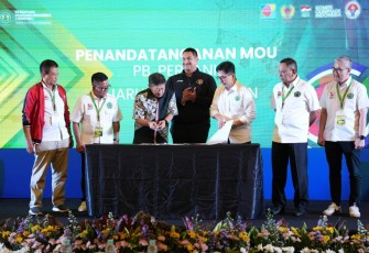 Menpora RI Dito Ariotedjo secara resmi membuka Rapat Kerja Nasional Persatuan Panahan Indonesia (Perpani) 2024 di Artotel Senayan, Jakarta, Minggu (8/12)
