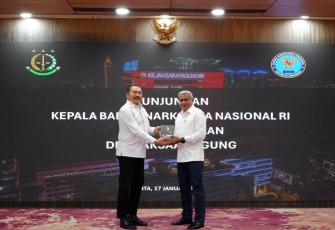 aksa Agung ST Burhanuddin menerima audiensi Kepala Badan Narkotika Nasional (BNN) RI Komjen Pol. Marthinus Hukom
