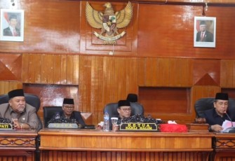 DPRD Bengkulu Selatan Sahkan Dua Raperda Menjadi Perda
