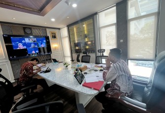 JAM Pidum Menjadi Penguji Kelayakan Naskah Disertasi Mahasiswa Program Doktor Ilmu Hukum UNS Surakarta
