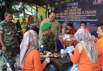 Donor Darah dan Layanan Kesehatan Sambut HUT ke-79 TNI
