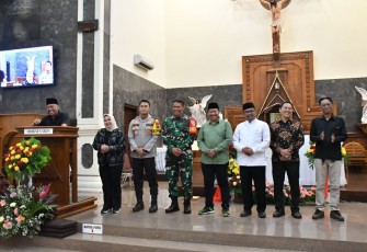 Kodim 0802/Ponorogo dan Polres Ponorogo serta Forkopimda Ponorogo tadi malam (Selasa,24/12/2024) menggelar kegiatan patroli skala besar di wilayah Kabupaten Ponorogo, Selasa (24/12/2024)